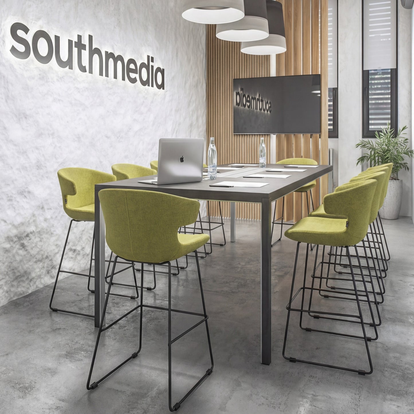 Pioneer Series - Bellucci & Ross