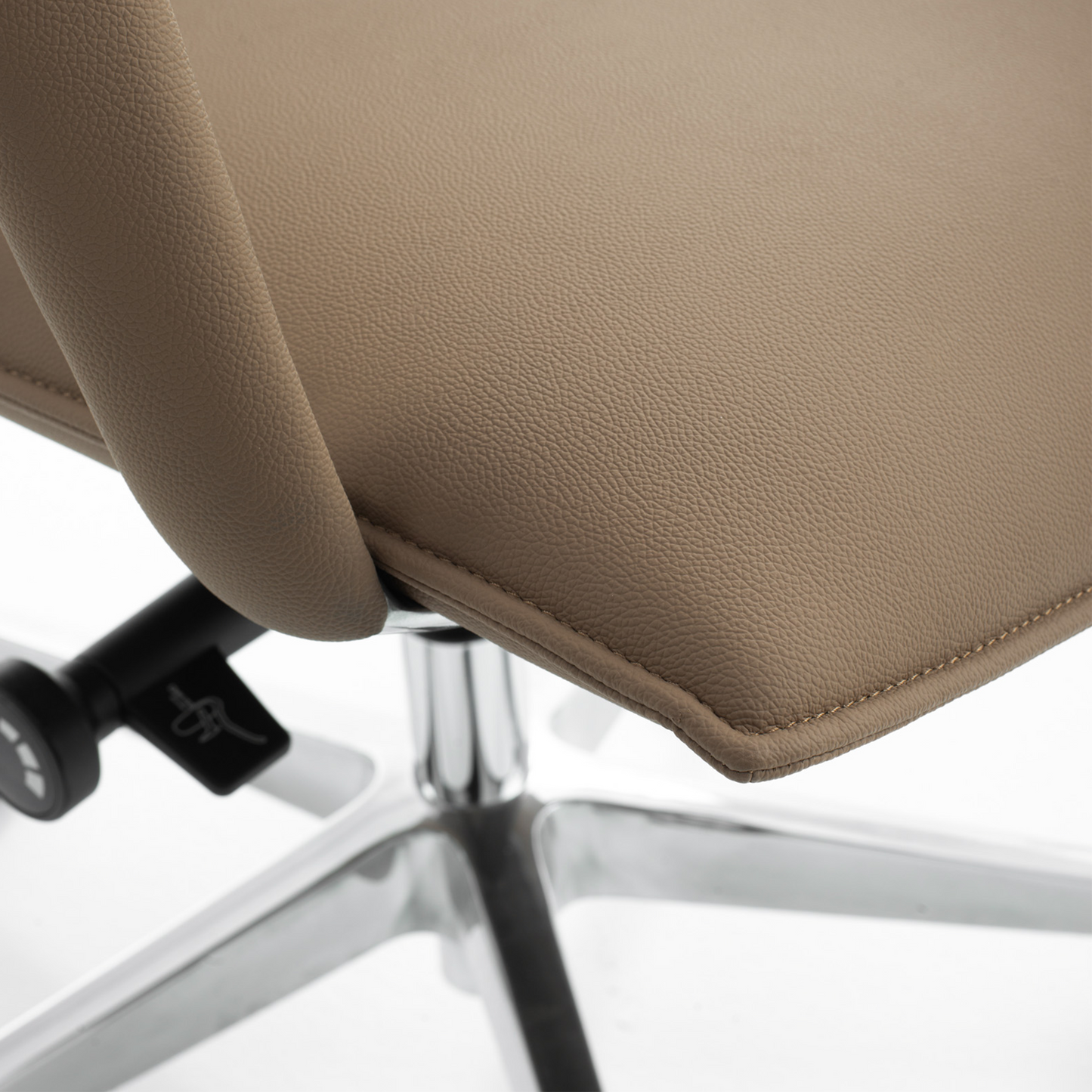 Prestige High Back - Bellucci & Ross