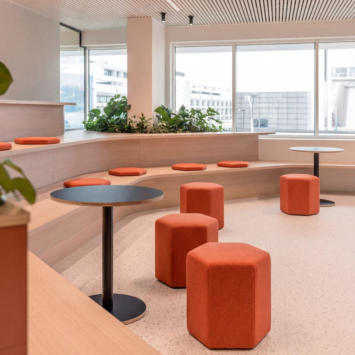 Hugor - Bellucci & Ross