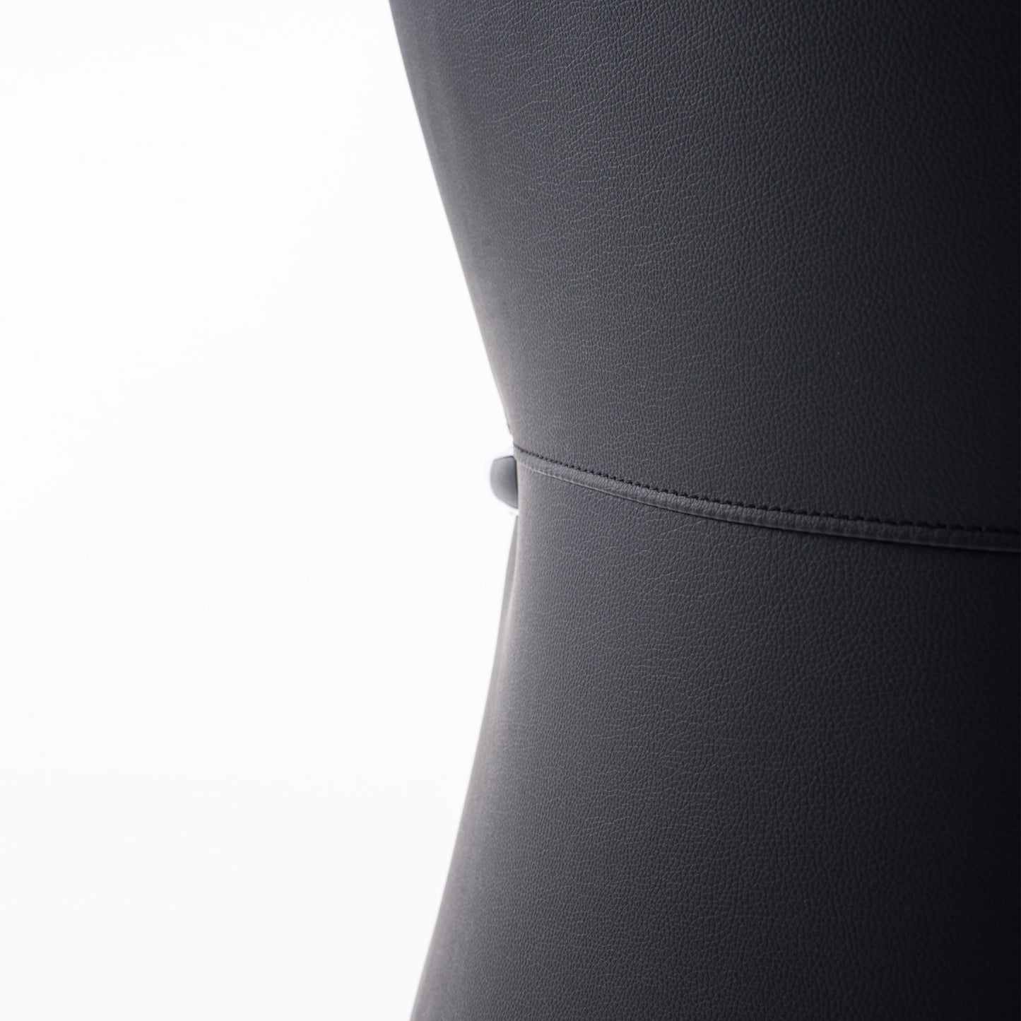 Karrige lëkure Legacy 