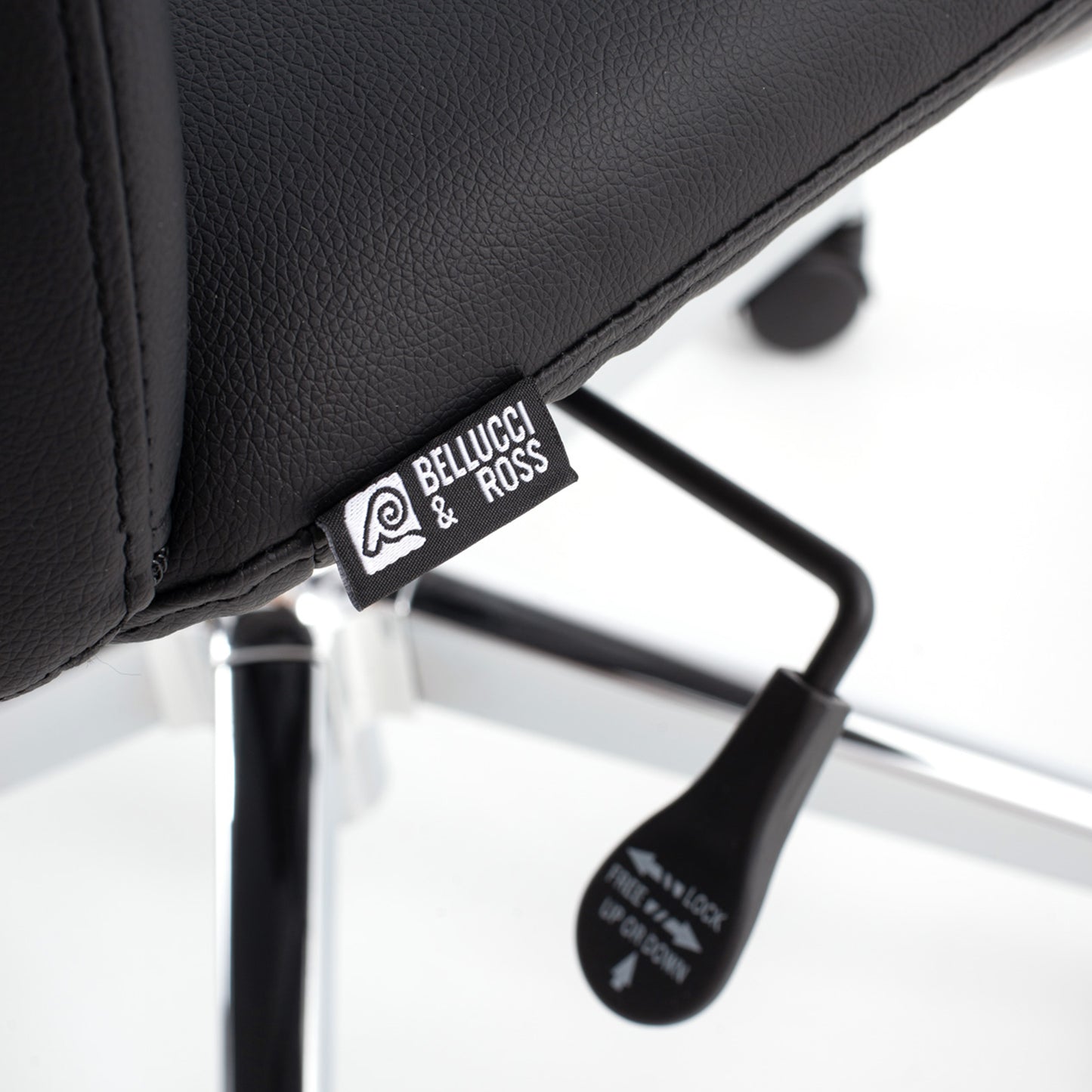 Karrige lëkure Legacy 