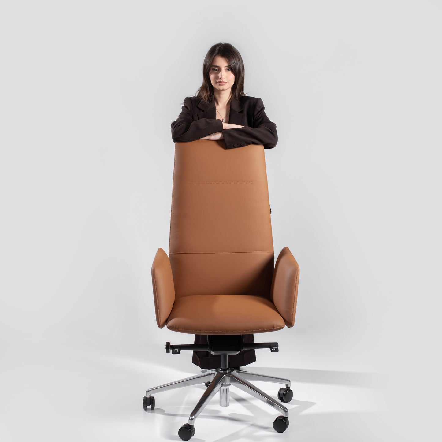 Gravitas Leather Chair - Bellucci & Ross